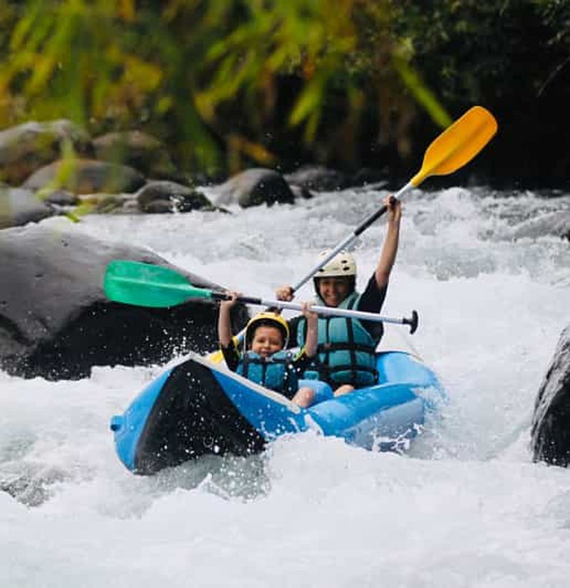 Billet Réunion : Descente de rafting avec sensations fortes à Saint-Benoît