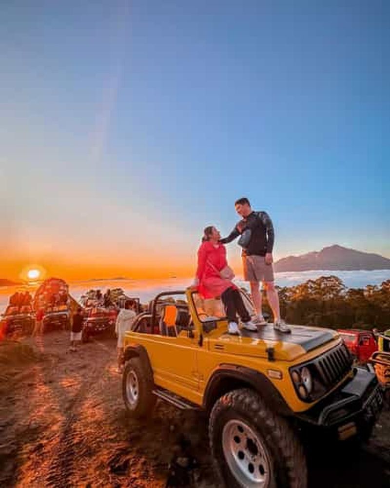 Billet Bali : Mont Batur en Jeep au lever du soleil et détente aux sources chaudes
