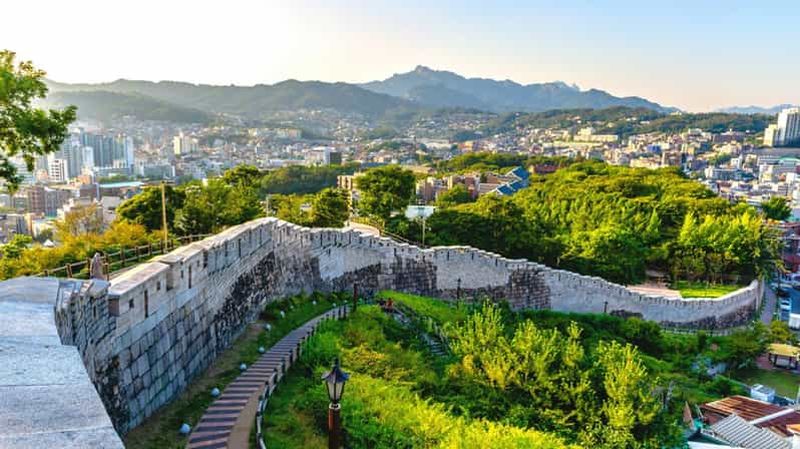 Billet Visite de Séoul : à la découverte de l'univers de la K-POP et de Demon Hunters