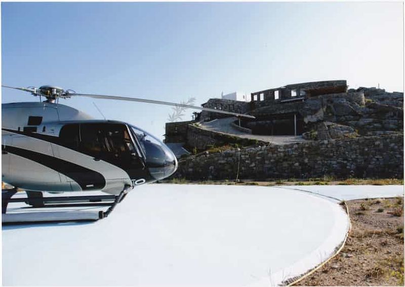 Billet Transfert en hélicoptère entre Mykonos et Santorin