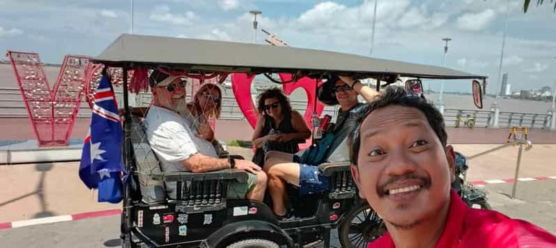 Billet Phnom Penh : Visite privée en tuk-tuk avec un guide anglophone