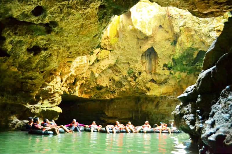 Billet Yogyakarta : Grotte de Jomblang et grotte de Pindul avec tour en bateau de beignets