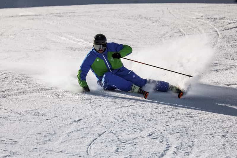 Billet Sierra Nevada : Cours de ski ou de snowboard privé, équipement inclus