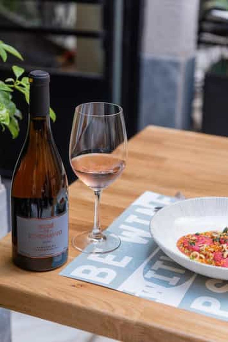 Billet Accord mets et vins au bar à vins Psyche, près de Syntagma