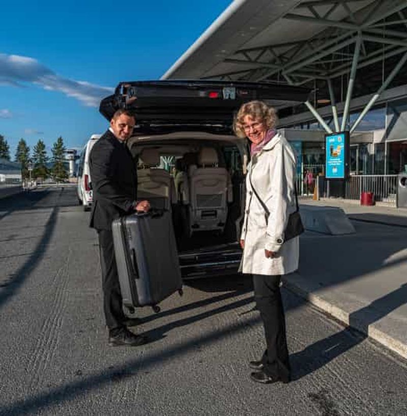 Billet Tromsø : Transfert VIP de l'aéroport au centre ville pour 1-5 personnes