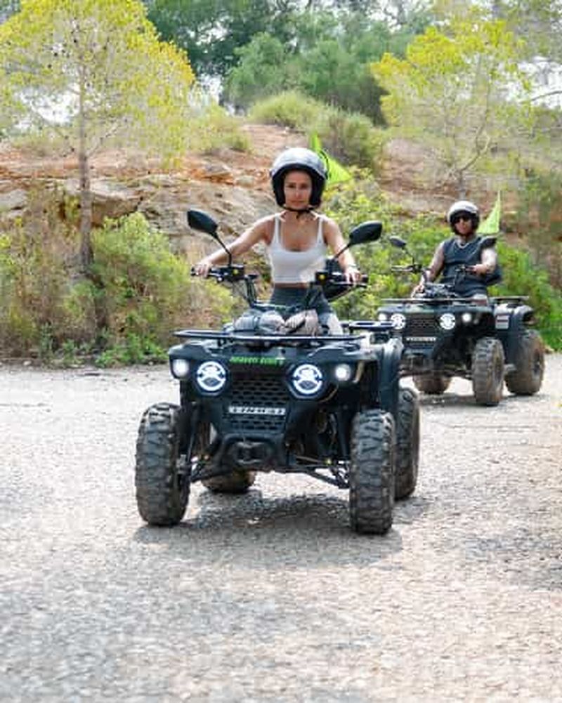 Billet Magaluf : excursion en quad dans les montagnes, visite des grottes, des criques et des falaises