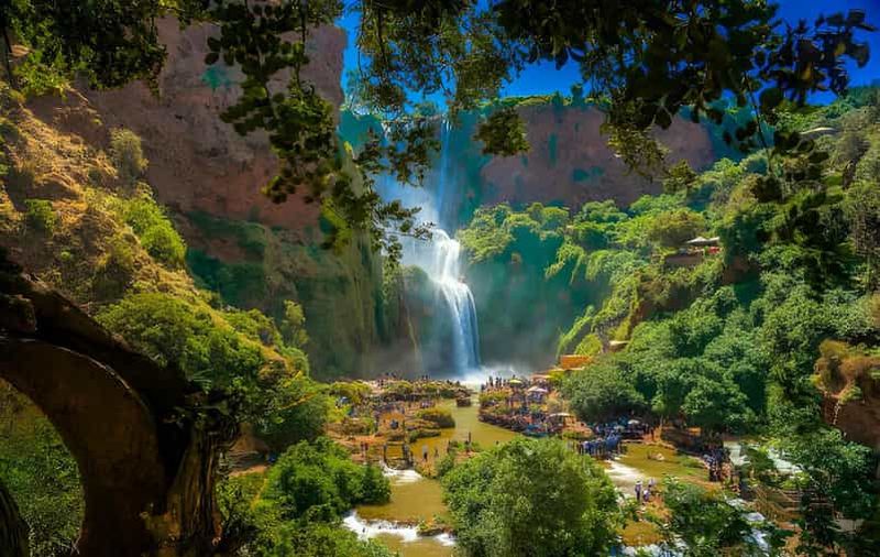 Billet Marrakech : cascades d'Ouzoud, visite guidée, excursion en bateau et déjeuner