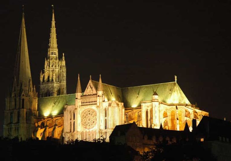 Billet Depuis Paris : visite privative de la cathédrale et de la vieille ville de Chartres
