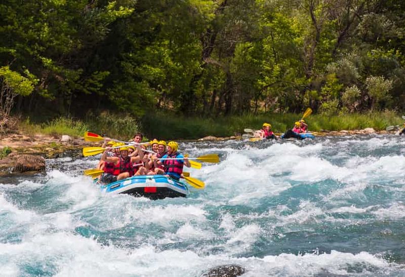 Billet Côté : Rafting en eaux vives dans le canyon de Koprulu avec déjeuner