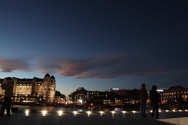 Billet Oslo : visite à pied privée en voiture rétro avec photos