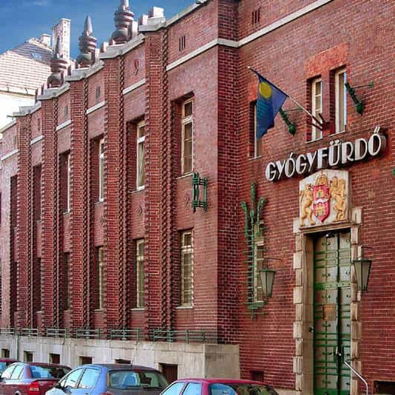 Billet Budapest : Admission d'une journée complète aux bains thermaux de Dandar