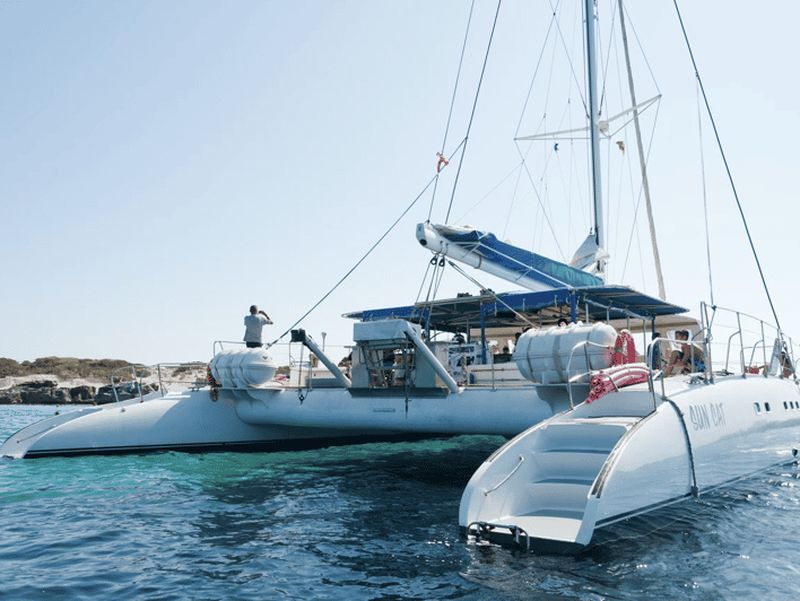 Billet Ibiza : croisière en yacht à Formentera, cours de cuisine et entrée en boîte de nuit