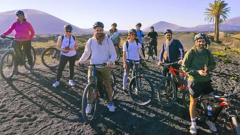 Billet Lanzarote à vélo électrique : cratères volcaniques et vignobles pittoresques