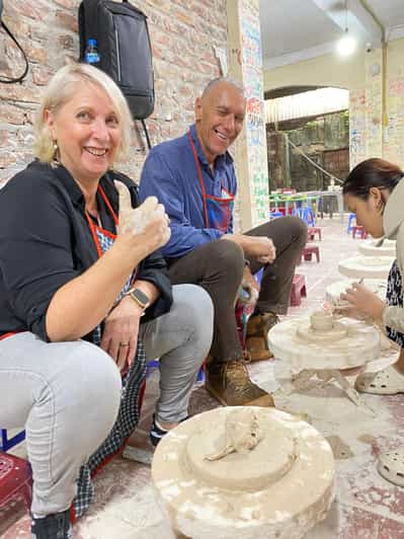 Billet Périphérie de Hanoï : Village de Céramique de Bat Trang - Demi-journée en Vespa