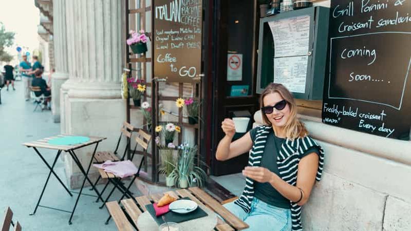 Billet Visite des grands cafés de Budapest : histoire, photographie et dégustation