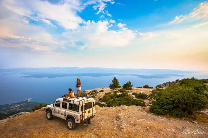 Billet Brač : Circuit d'exploration de l'île en jeep à quatre roues motrices