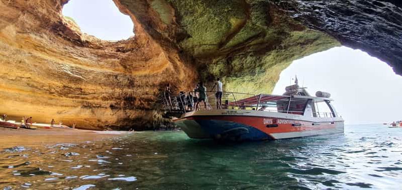 Billet Depuis Lagos : Croisière en catamaran dans les grottes de Benagil
