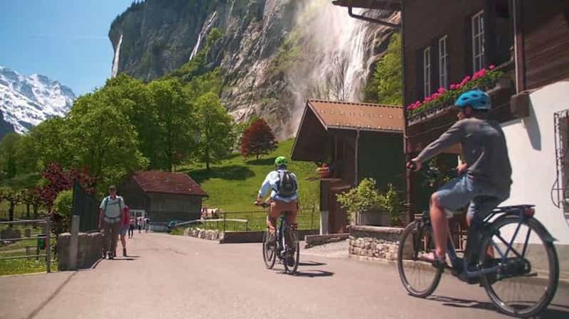 Billet Interlaken : vallée des 72 chutes d'eau et Lauterbrunnen en vélo électrique