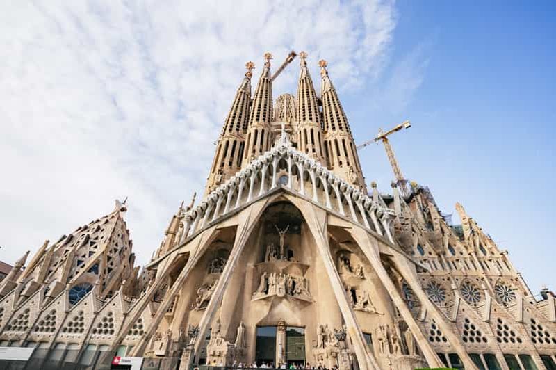 Billet Barcelone : billet coupe-file et visite guidée de la Sagrada Familia