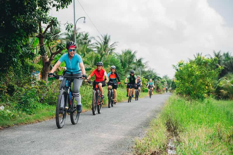 Billet Ho Chi Minh-Ville : aventure à vélo dans le delta du Mékong