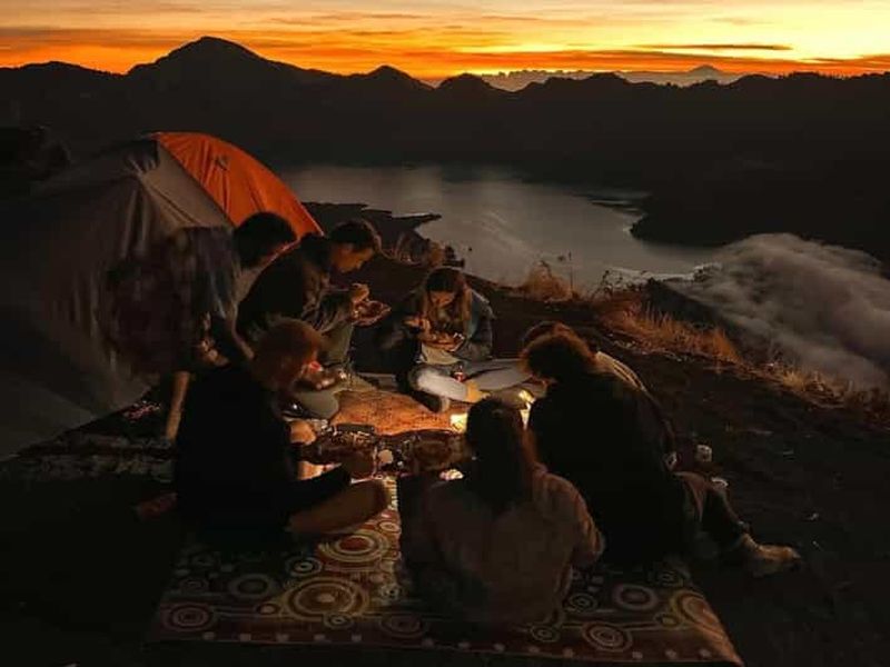 Billet Senaru : randonnée de 2 jours sur le bord du cratère avec vue sur le coucher de soleil