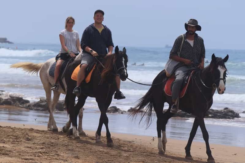 Billet Taghazout : randonnée à cheval en montagne et sur la plage avec prise en charge