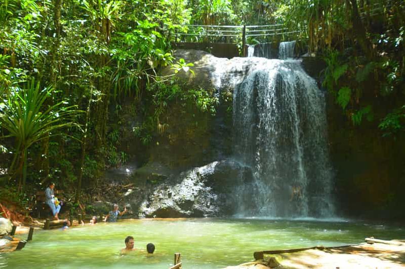 Billet Suva : Visite de la nature fidjienne et des chutes d'eau