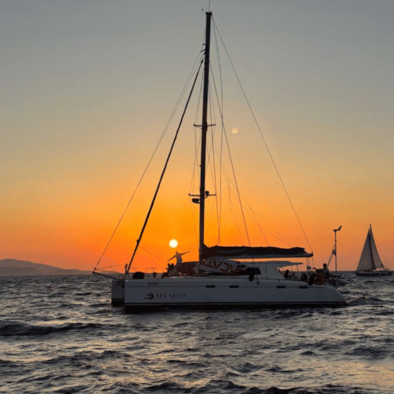 Billet Héraklion : sortie en bateau au coucher du soleil et dîner sur l'île de Dia