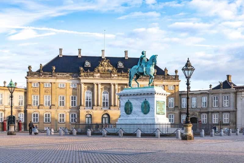 Billet Visite privée en accéléré du musée du palais d'Amalienborg à Copenhague