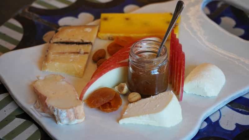 Billet Florence : dégustation de fromages dans une fromagerie primée
