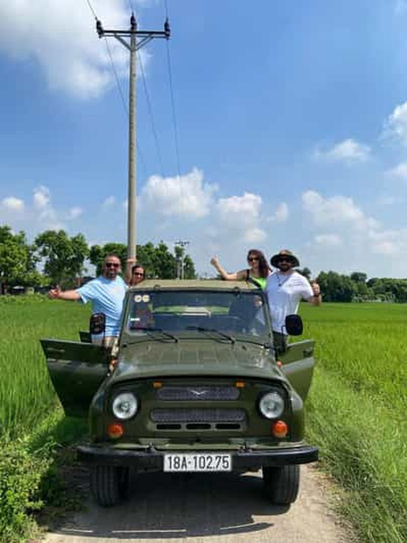 Billet Visite en Jeep d'une demi-journée à Hanoï : histoire de la citadelle de Co Loa et de ses environs