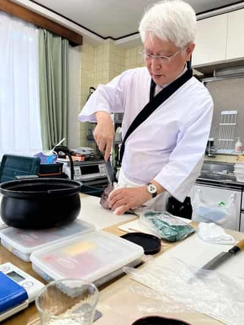 Billet Tokyo : visite du marché de Toyosu et cours de préparation de sushis