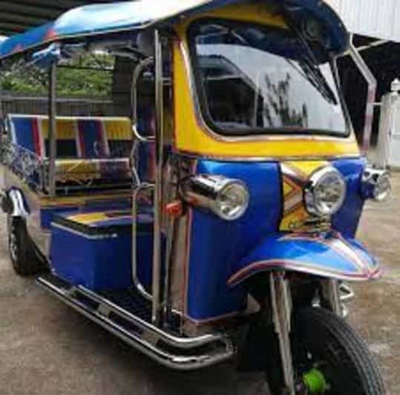 Billet Chiang Rai : visite d'une demi-journée des temples en tuk-tuk