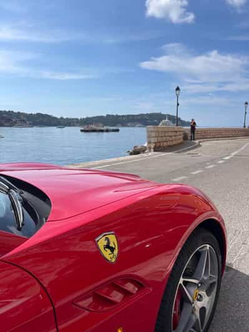 Billet Visite guidée en Ferrari : Monaco et Èze au départ de Villefranche-sur-Mer