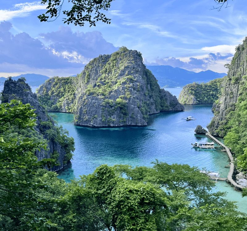Billet Coron : location de bateau privé avec visite guidée et déjeuner sur la plage