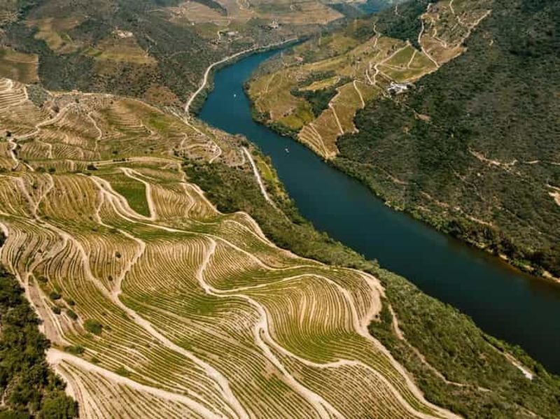 Billet Porto : Vallée du Douro : visite d'une jounée en bateau, train et déjeuner