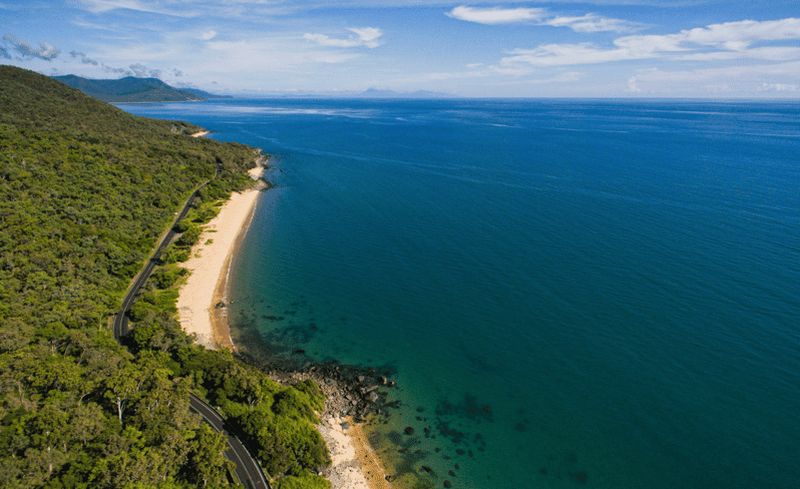 Billet Cairns : Transfert aéroport partagé vers/depuis la ville et les plages.