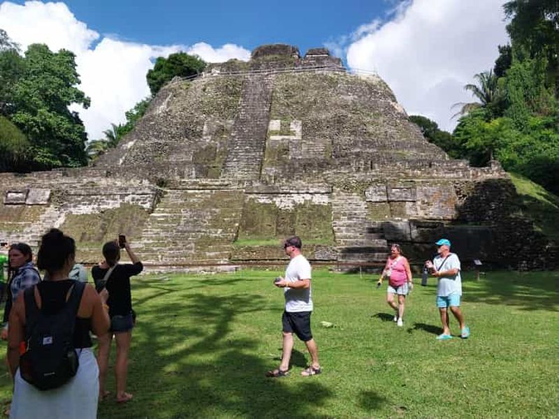 Billet Lamanai : ruines mayas et sortie en bateau sur la rivière