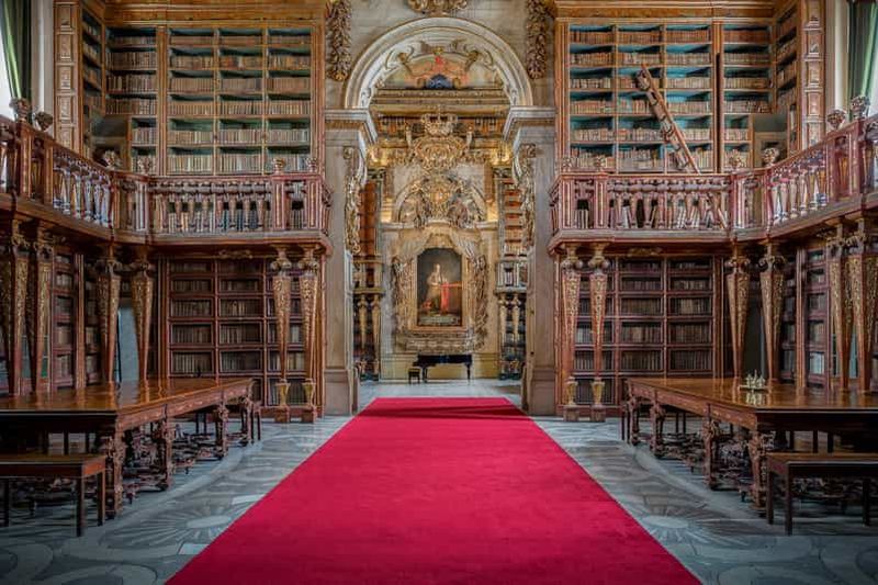 Billet Coimbra : visite à pied privée de l'université de Coimbra avec billets