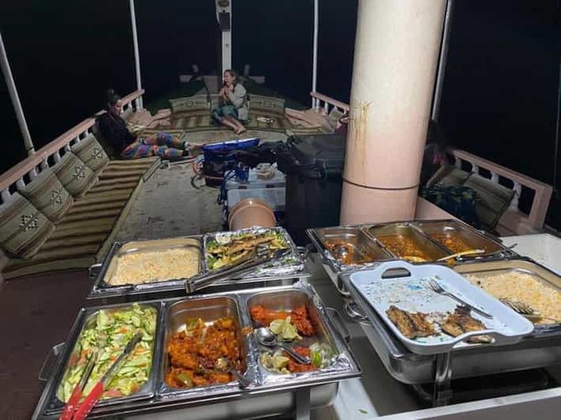 Billet Khasab : Croisière de nuit à bord d'un boutre traditionnel pendant 24 heures