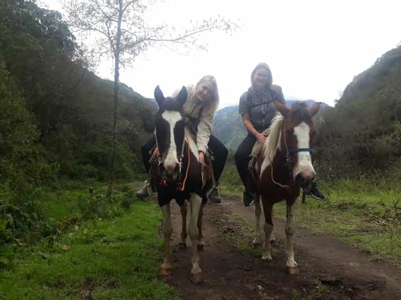 Billet Banos : 3 heures de randonnée à cheval avec vue sur le Tungurahua
