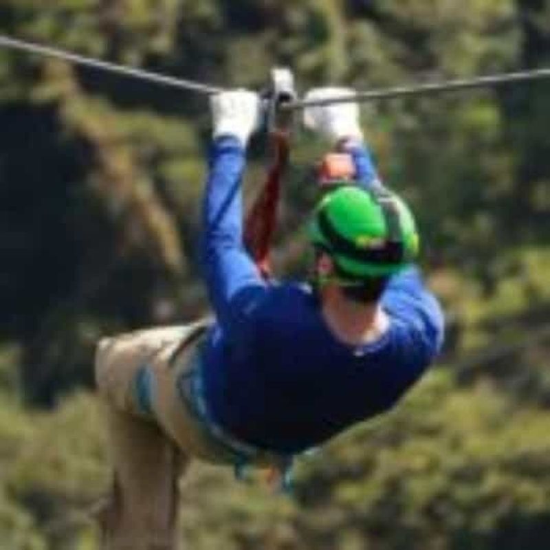 Billet Belize : Randonnée en tyrolienne dans la canopée et dans les cavernes