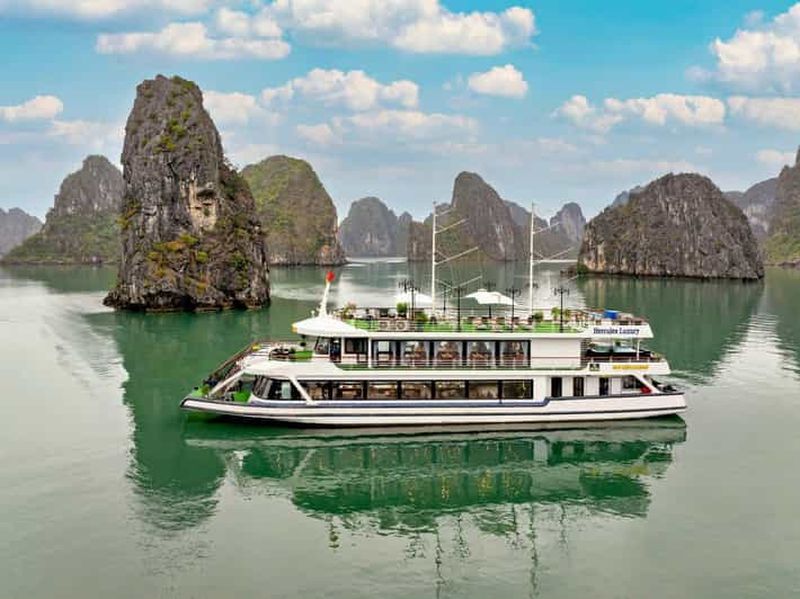 Billet 2 jours : Hanoï - Ninh Binh - Croisière de luxe dans la baie d'Halong