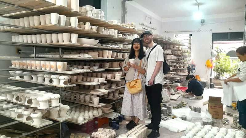 Billet Exploration du village de Bat trang et des usines de céramique / guide région