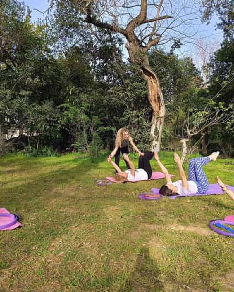 Billet Cours de Pilates/Calisthenics dans le jardin national d'Athènes