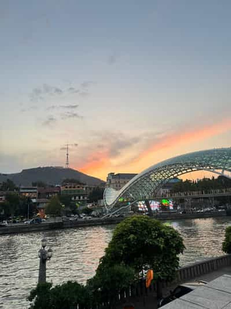 Billet Tbilissi : sortie en bateau sur le fleuve avec boisson