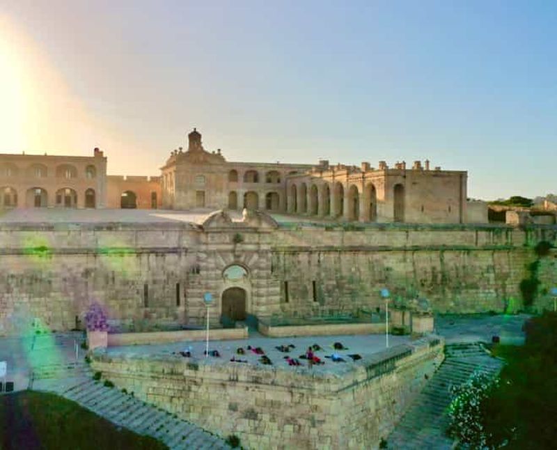 Billet Malte : Cours de yoga sur le site de Game of Thrones