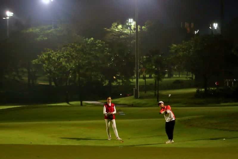 Billet Jakarta : golf nocturne de Senayan avec vue sur la ville et transfert