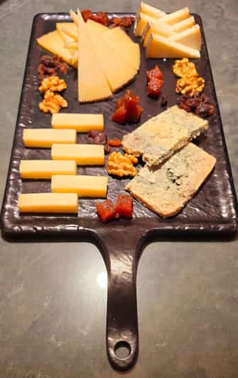 Billet Madrid : tapas espagnoles typiques, charcuterie, jambon ibérique et dégustation de vins