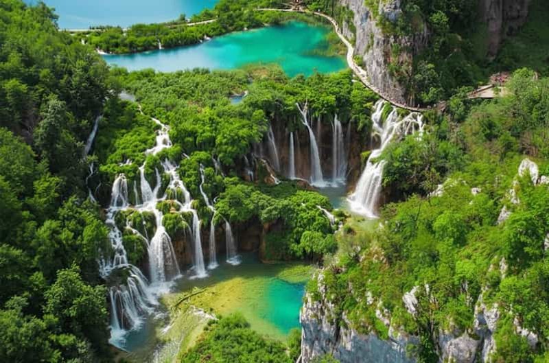 Billet Zagreb : Plitvice avec billet et visite de Rastoke pour 8 personnes maximum